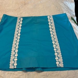 Lilly Pulitzer pink label size 14 skort with beautiful white lace trim